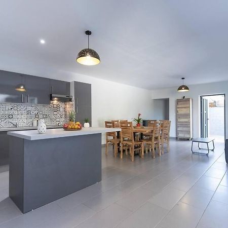 Villa Benjoin St-Pierre Piscine Chauffee Et Mer Сен-Пиер Екстериор снимка