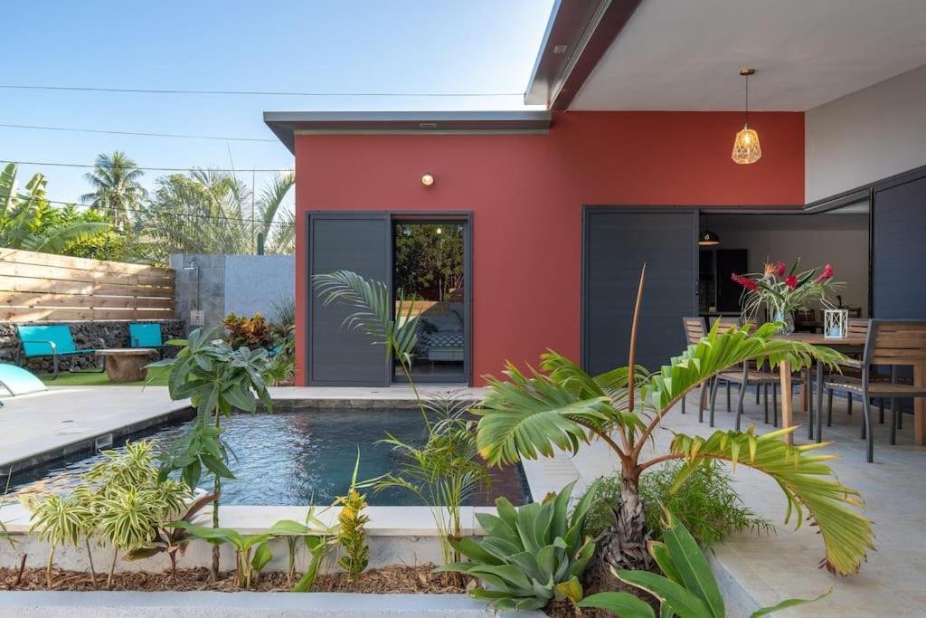 Villa Benjoin St-Pierre Piscine Chauffee Et Mer Сен-Пиер Екстериор снимка