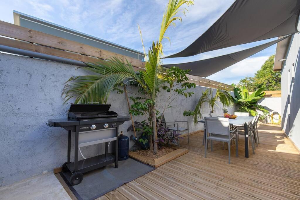 Villa Benjoin St-Pierre Piscine Chauffee Et Mer Сен-Пиер Екстериор снимка