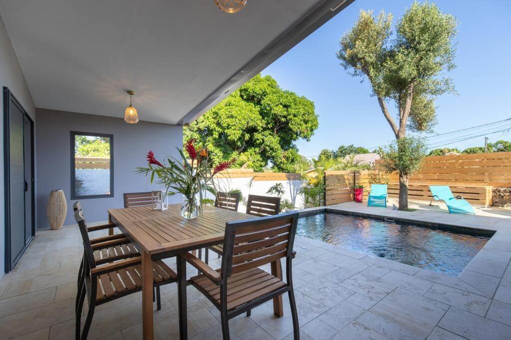 Villa Benjoin St-Pierre Piscine Chauffee Et Mer Сен-Пиер Екстериор снимка